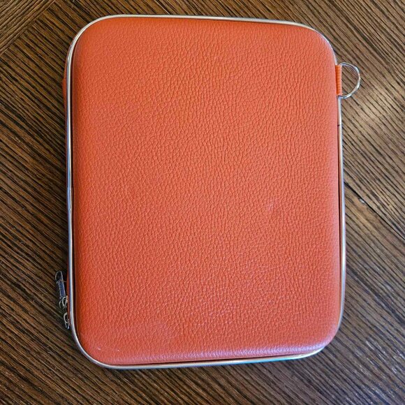 Bombata Tablet Case with Strap - Picture 7 of 10